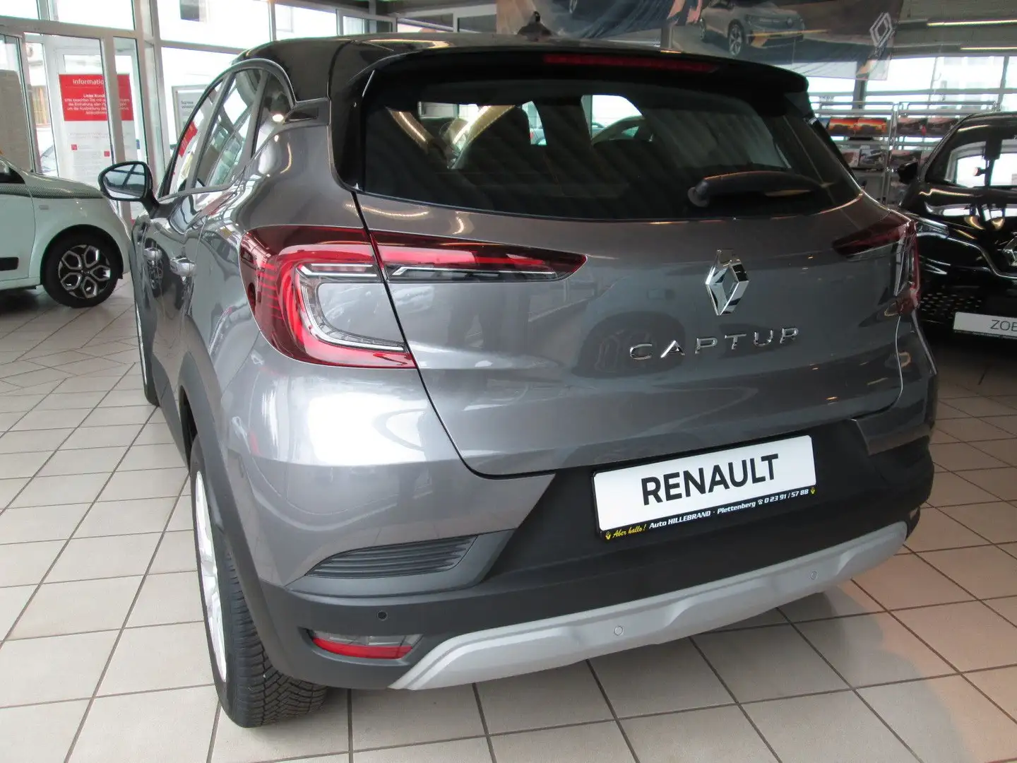 Renault Captur II Equilibre*NAVI*TEMPOMAT*PDC*SHZ* Negro - 2