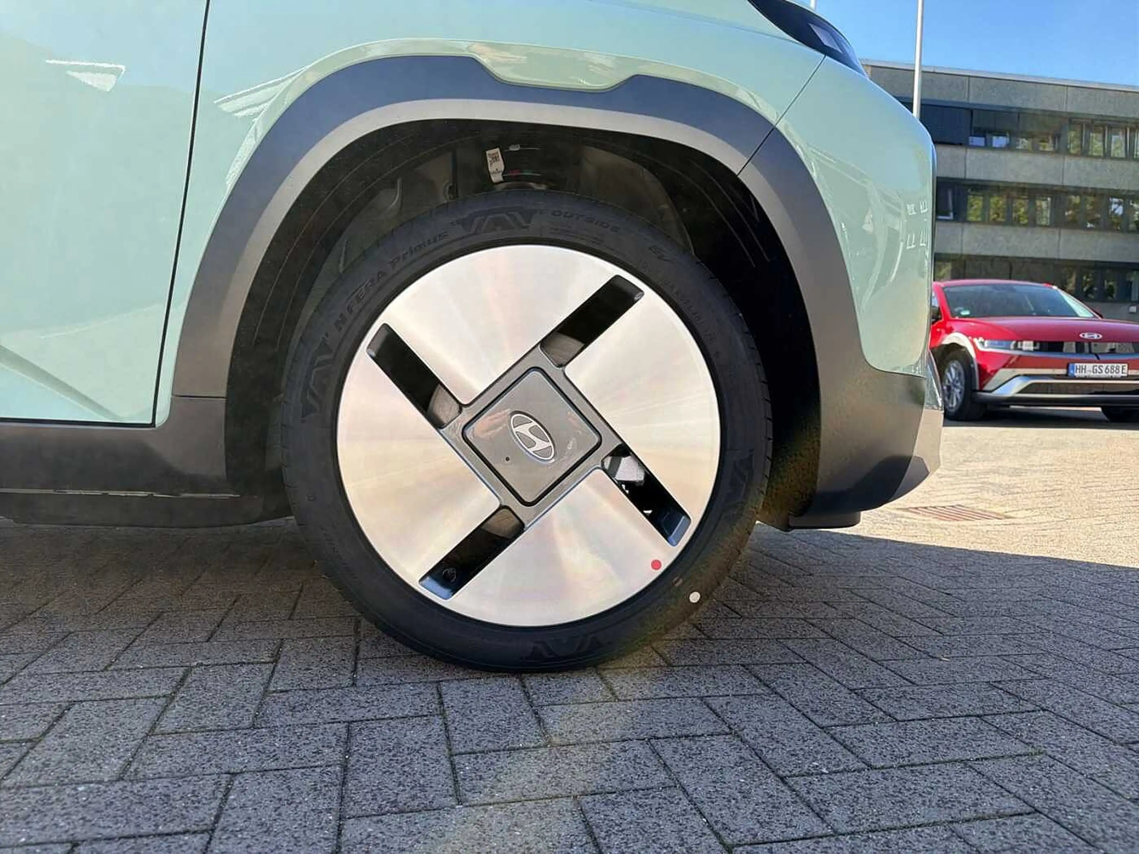 Hyundai Inster 49kWh 'Lounge' Elektro Komfort Paket — photo 6