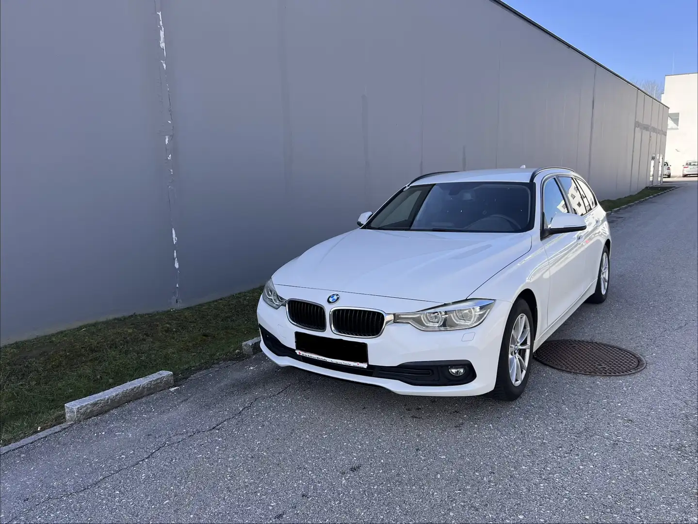 BMW 318 318d Touring - 1