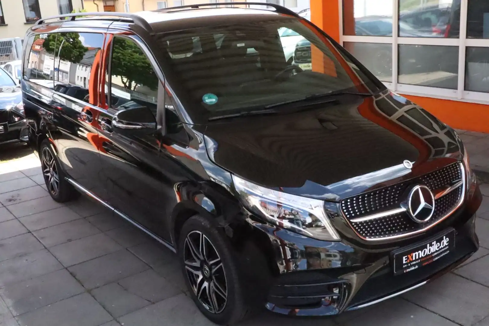 Mercedes-Benz V 300 V300D LANG* AMG PAKET* PANO* LEDER* 2.HD*360GRAD Noir - 2