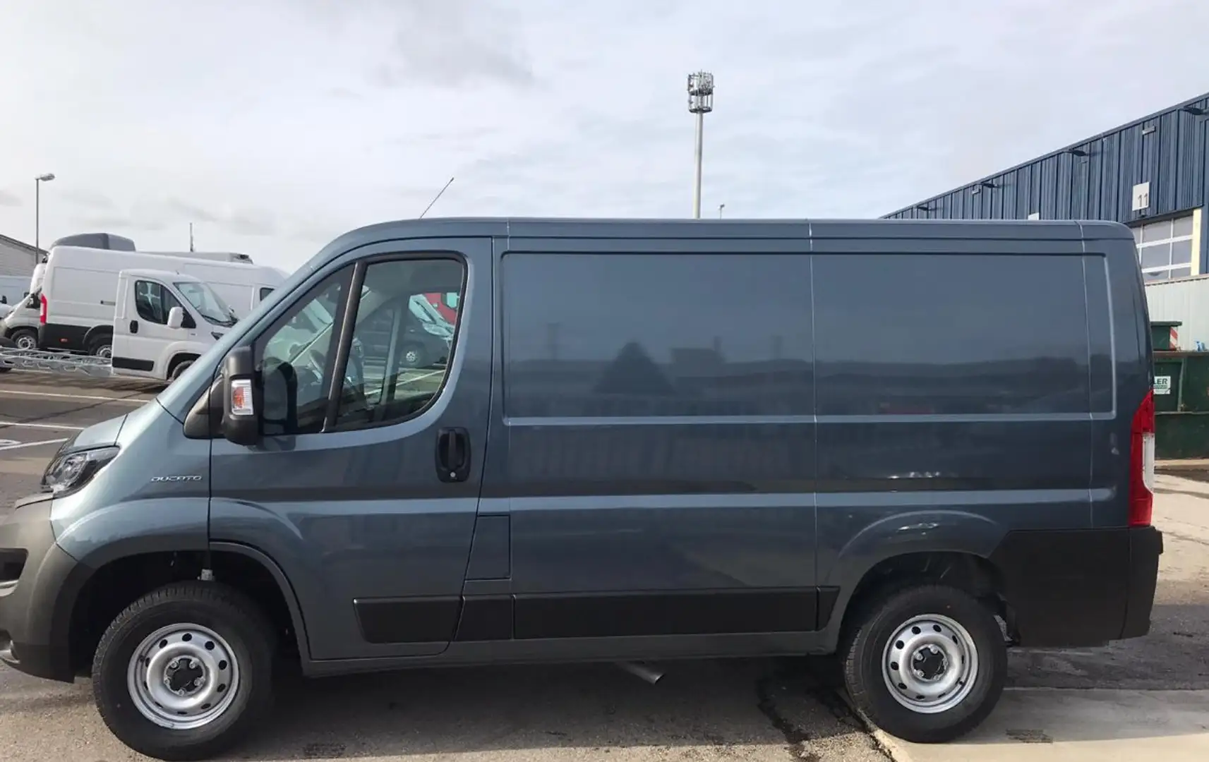 Fiat Ducato Ducato L1H1 Autm. Grau - 1
