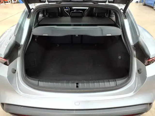 Porsche Taycan view 15