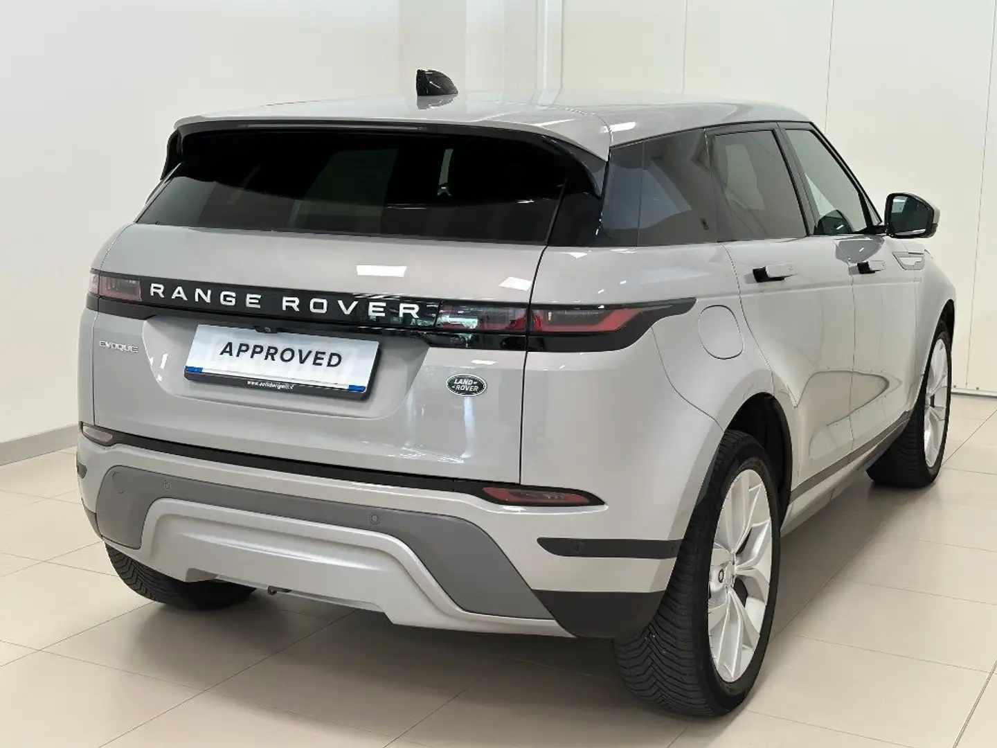 Land Rover Range Rover Evoque 2.0D I4 163 CV AWD Auto SE Grijs - 2