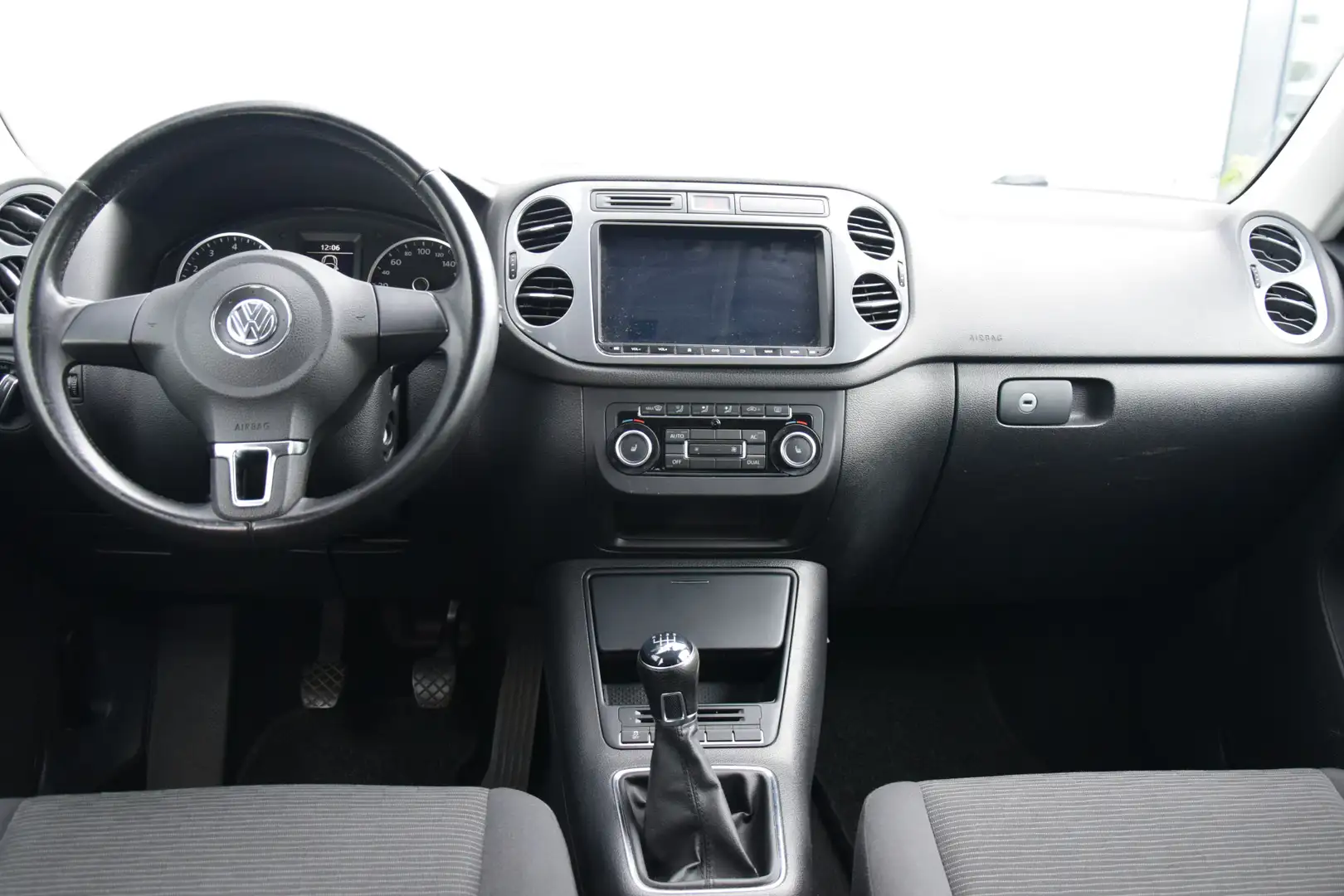 Volkswagen Tiguan 1.4 TSI Comfort&Design Navi Stoelverwarming Priv/G Bruin - 2