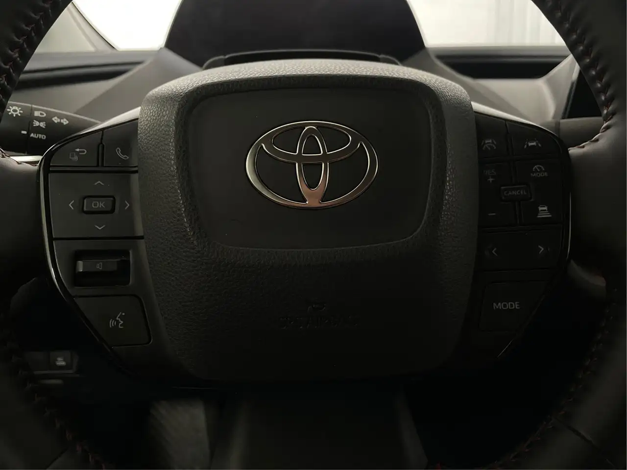 Toyota Prius снимка Toyota Prius