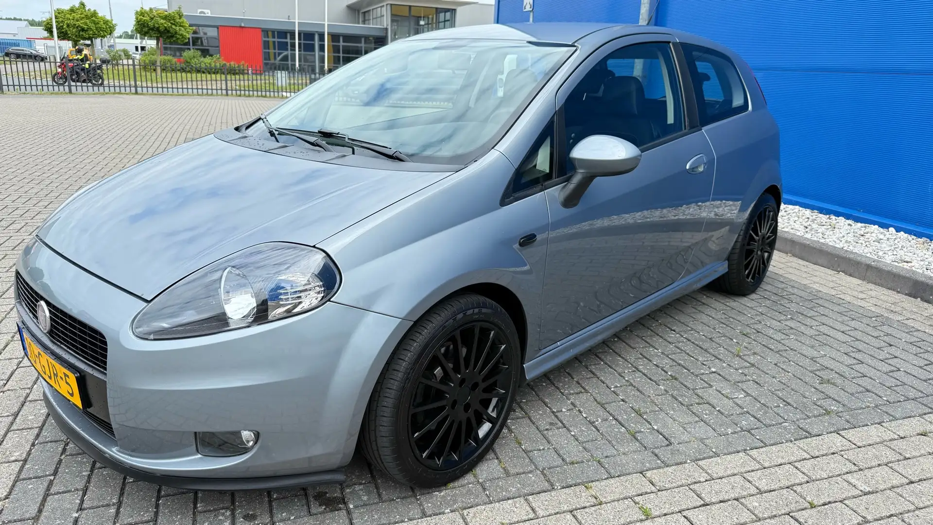 Fiat Punto 1.4-16V Turbo 120 PK Tjet Sport Szary - 1