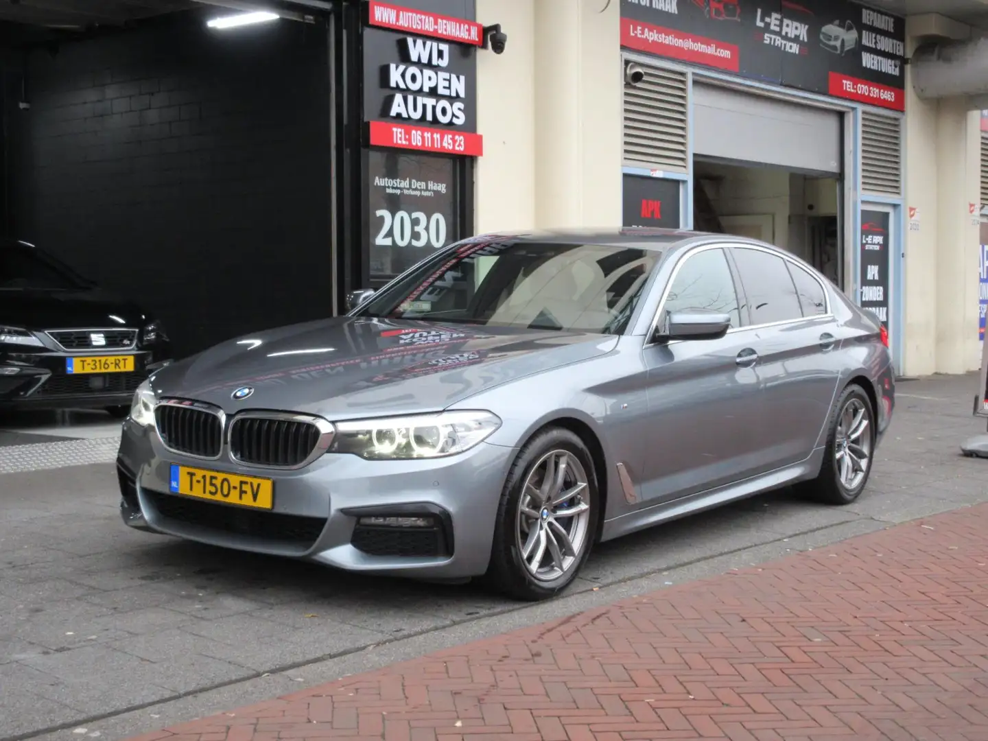 BMW 530 5-serie 530i High Executive Edition M-Pakket Leer Grijs - 2