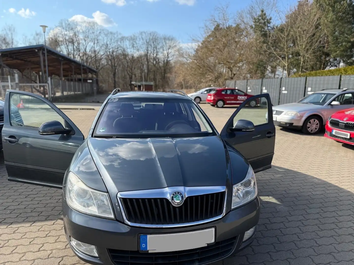 Skoda Octavia Octavia II Combi Combi 1.4 TSI DSG Ambiente Grau - 1