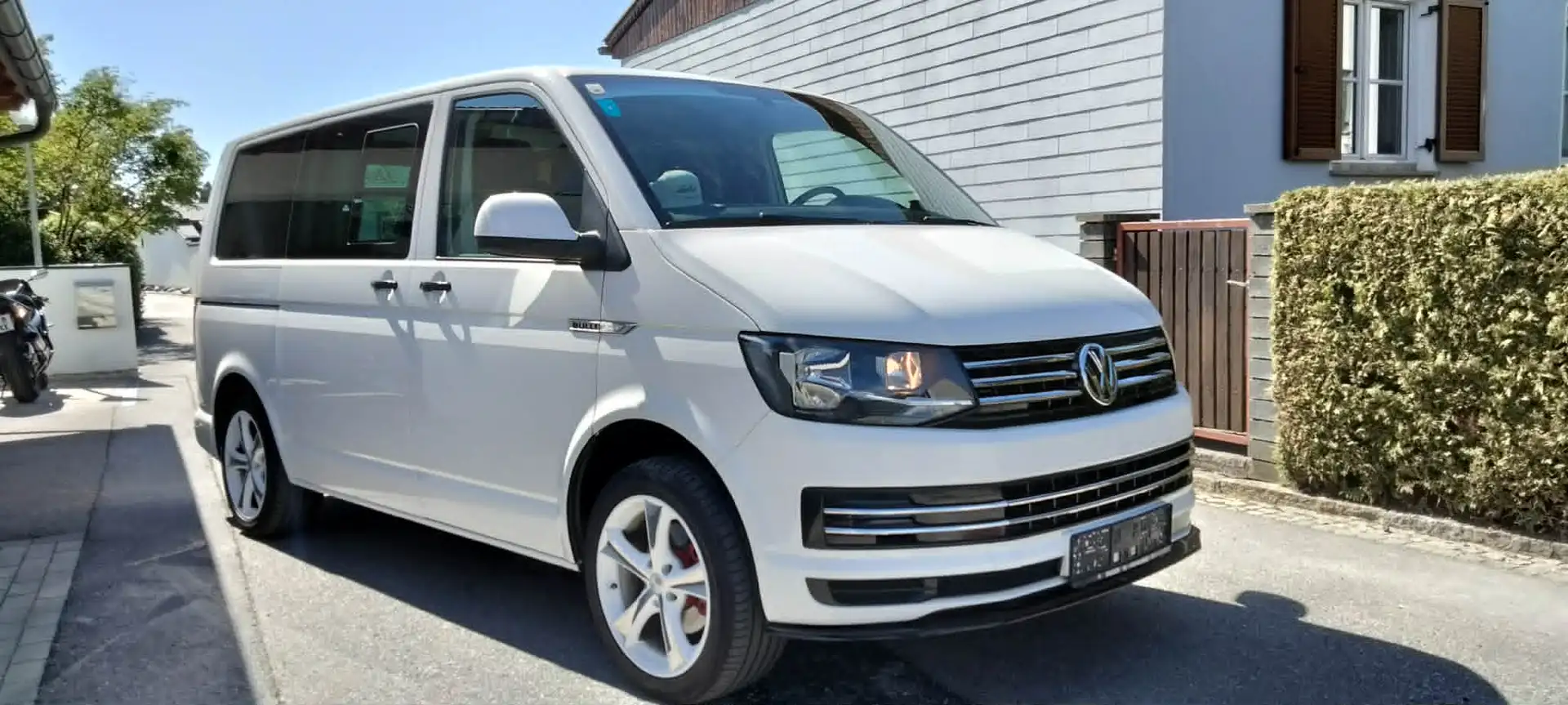 Volkswagen T6 Transporter Camper Surfbus Fischerbus KR 2,0 TDI BMT Weiß - 1