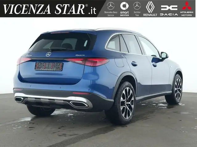 Mercedes-Benz GLC view 3