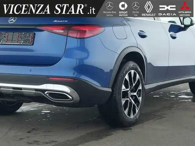 Mercedes-Benz GLC view 4
