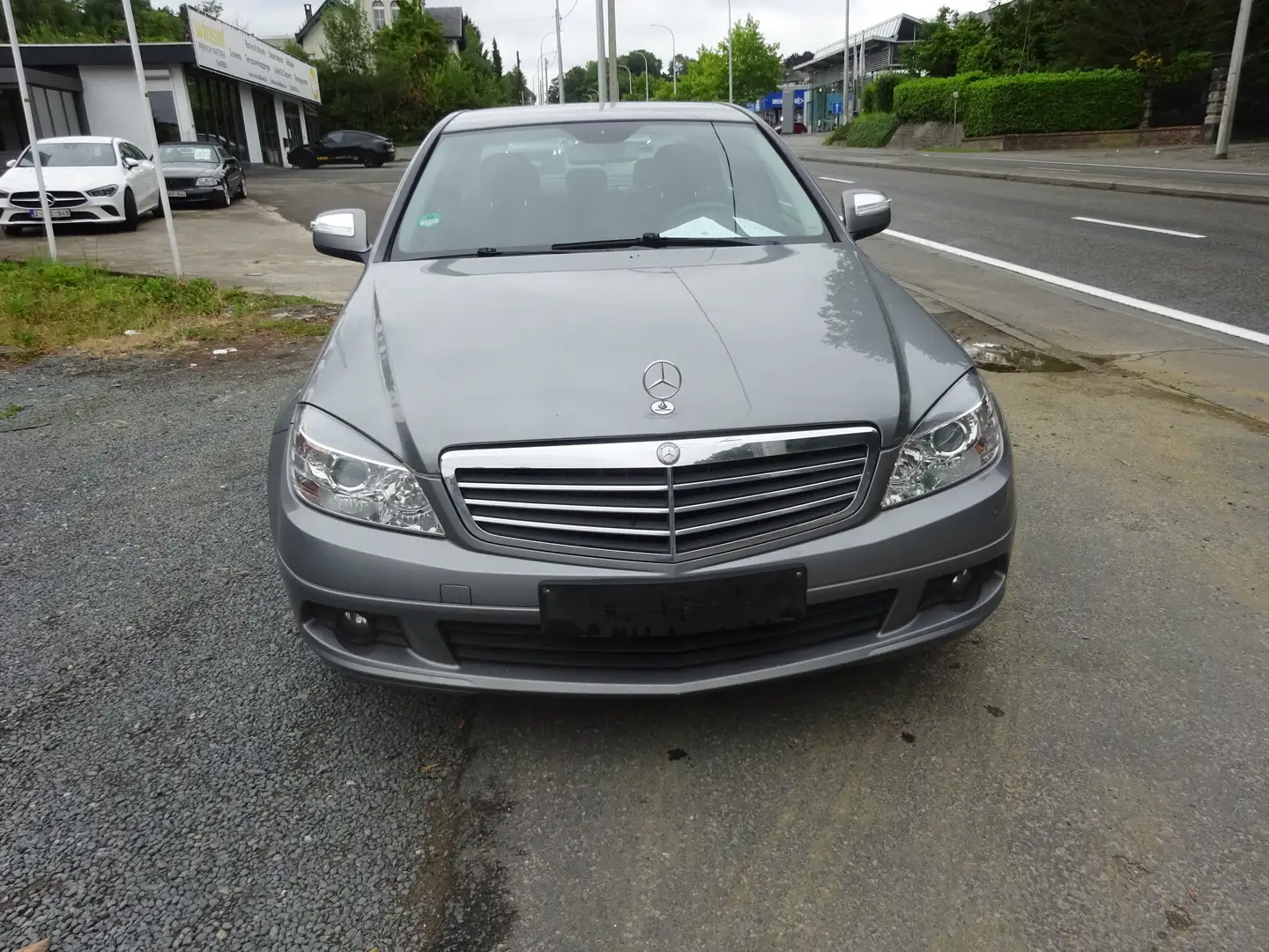 Mercedes-Benz C 200 siva - 2