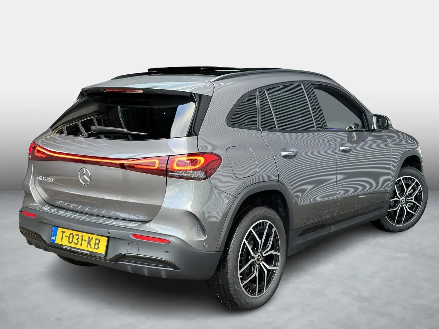 Mercedes-Benz EQA 250 | Panoramadak | Sportedition | Nightpakket | Achte Gris - 2