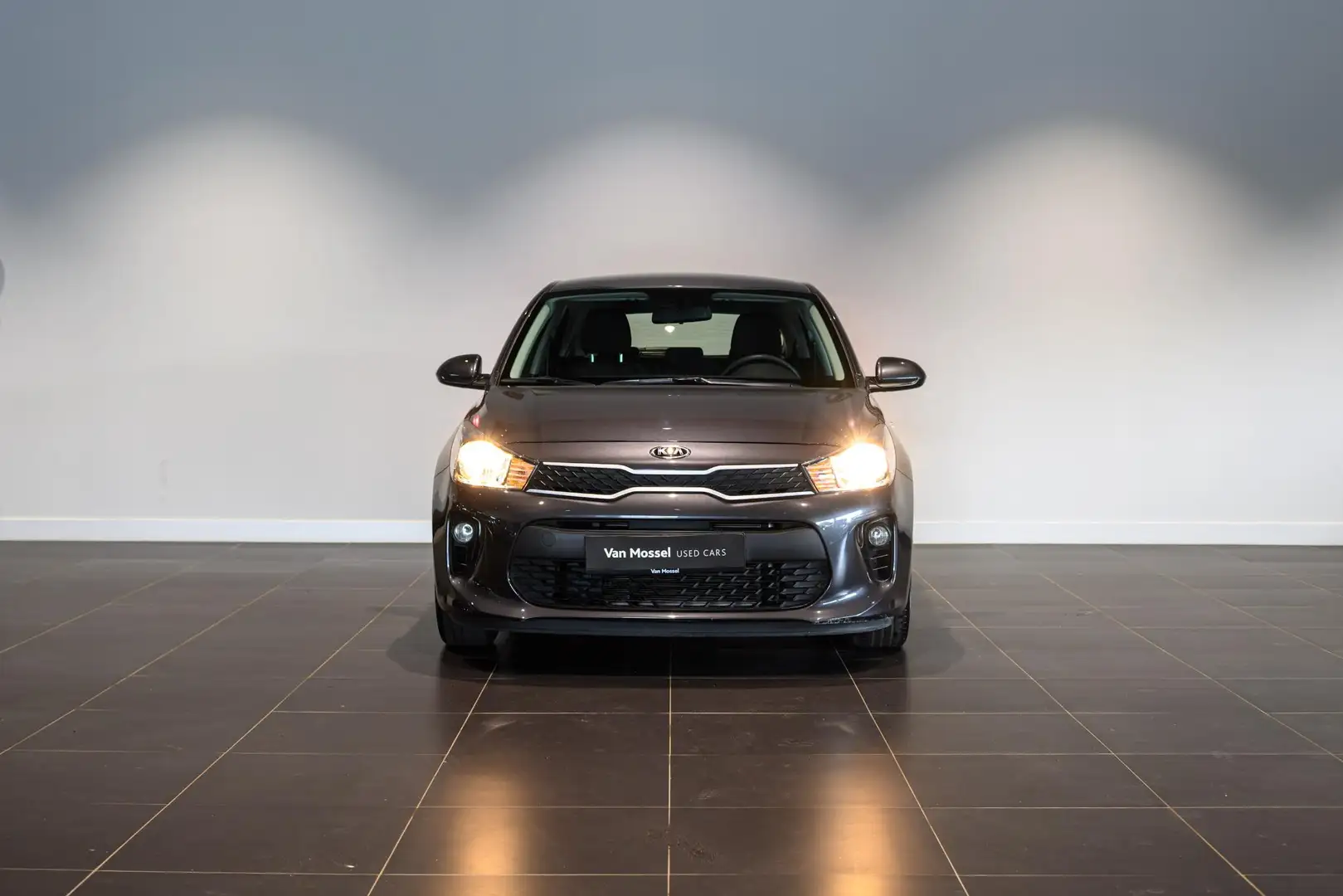 Kia Rio Fusion 1.2 Gris - 2