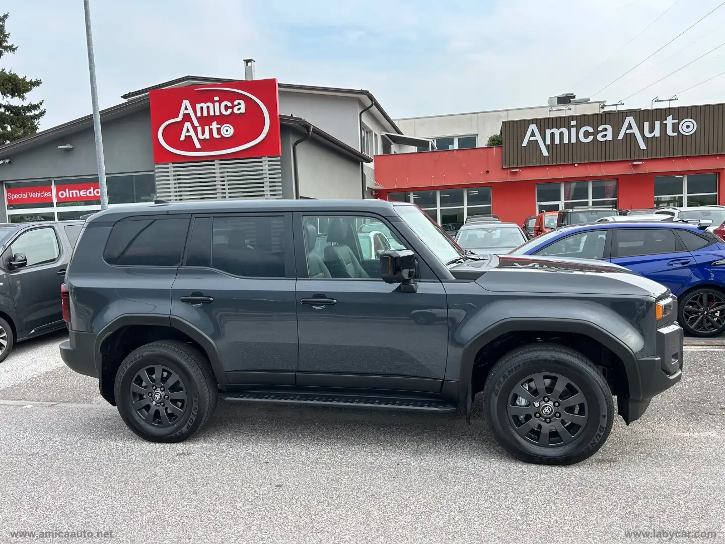 Toyota Land Cruiser 2.8 D4D A/T AWD Adventure 7 POSTI - TETTO - DA Grigio - 1