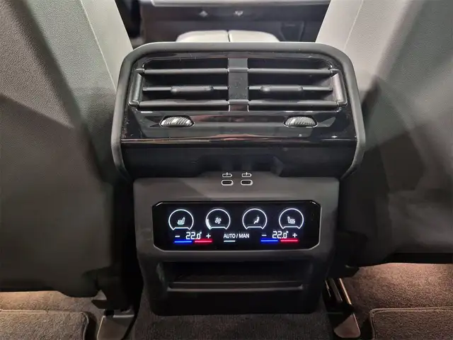 BMW i5 M60 xDrive Ansicht 19