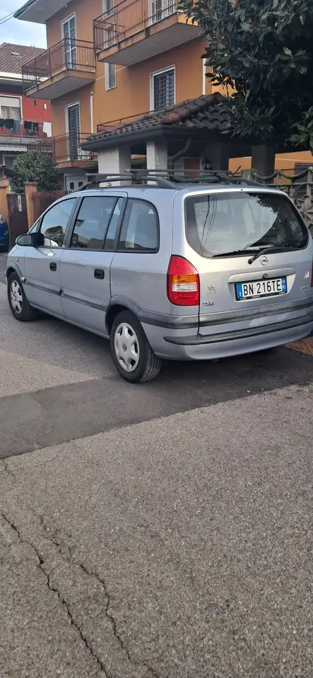 Opel Zafira 1.6i 16v Comfort (cd), foto 2