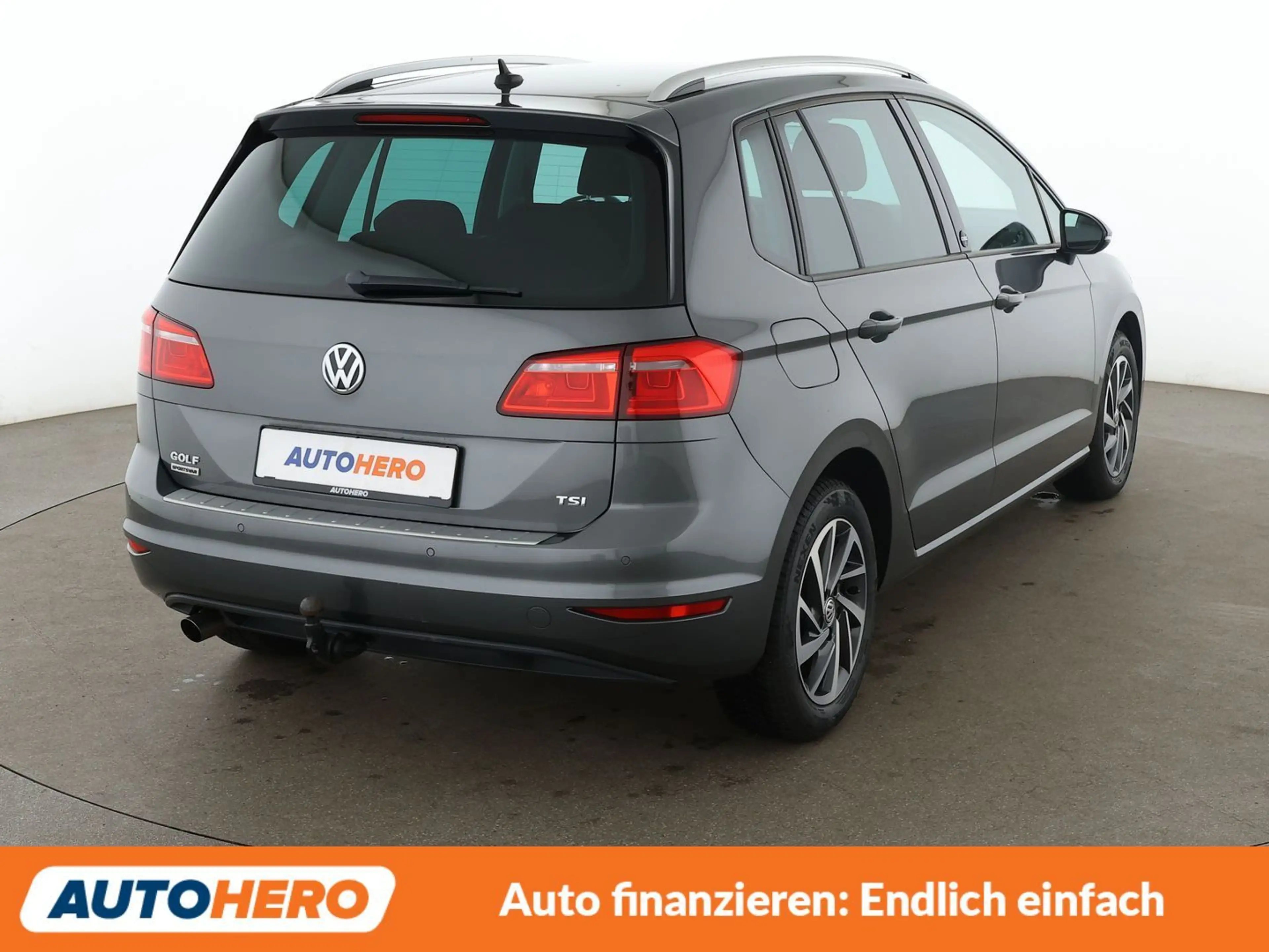 Volkswagen Golf Sportsvan 1.2 TSI Sound BMT Aut.*NAVI*ACC*PDC*SHZ* — photo 6