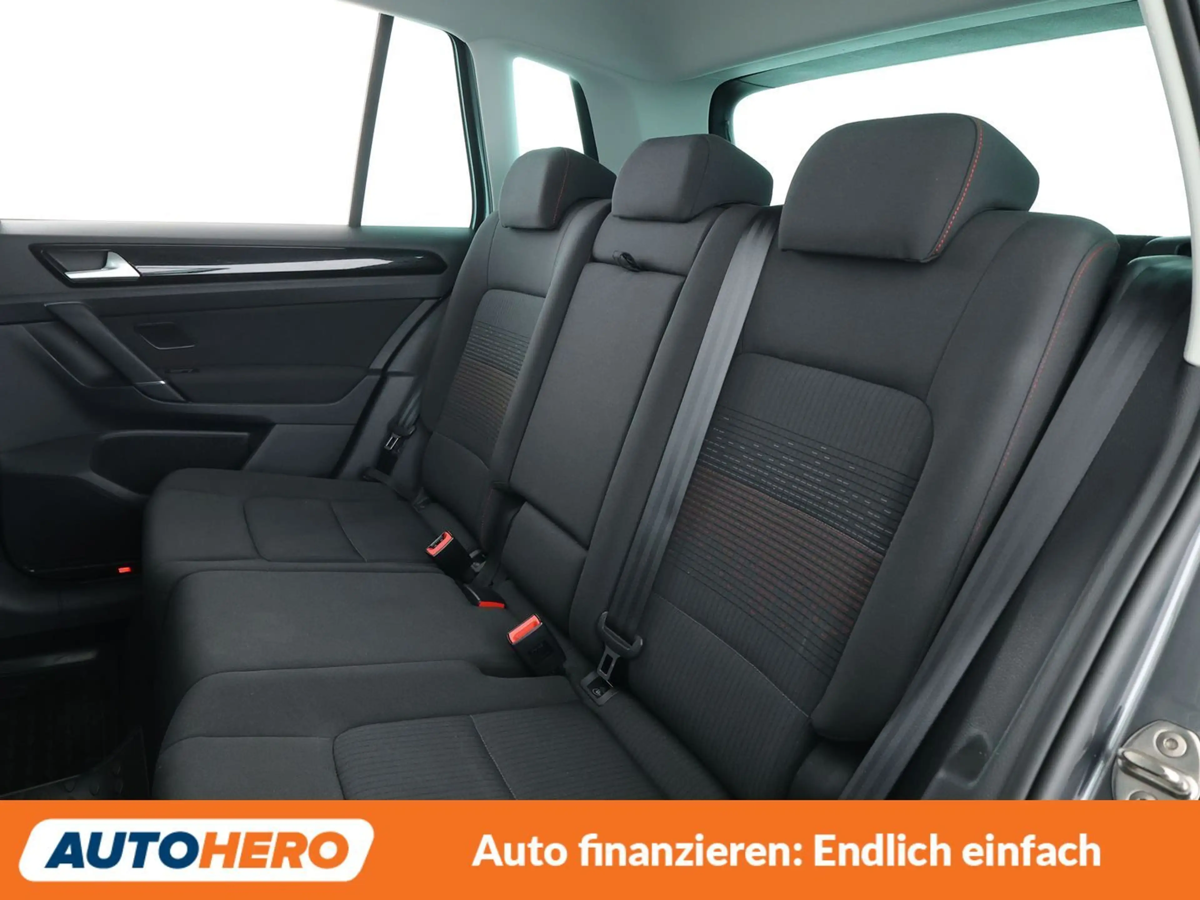 Volkswagen Golf Sportsvan 1.2 TSI Sound BMT Aut.*NAVI*ACC*PDC*SHZ* — photo 14