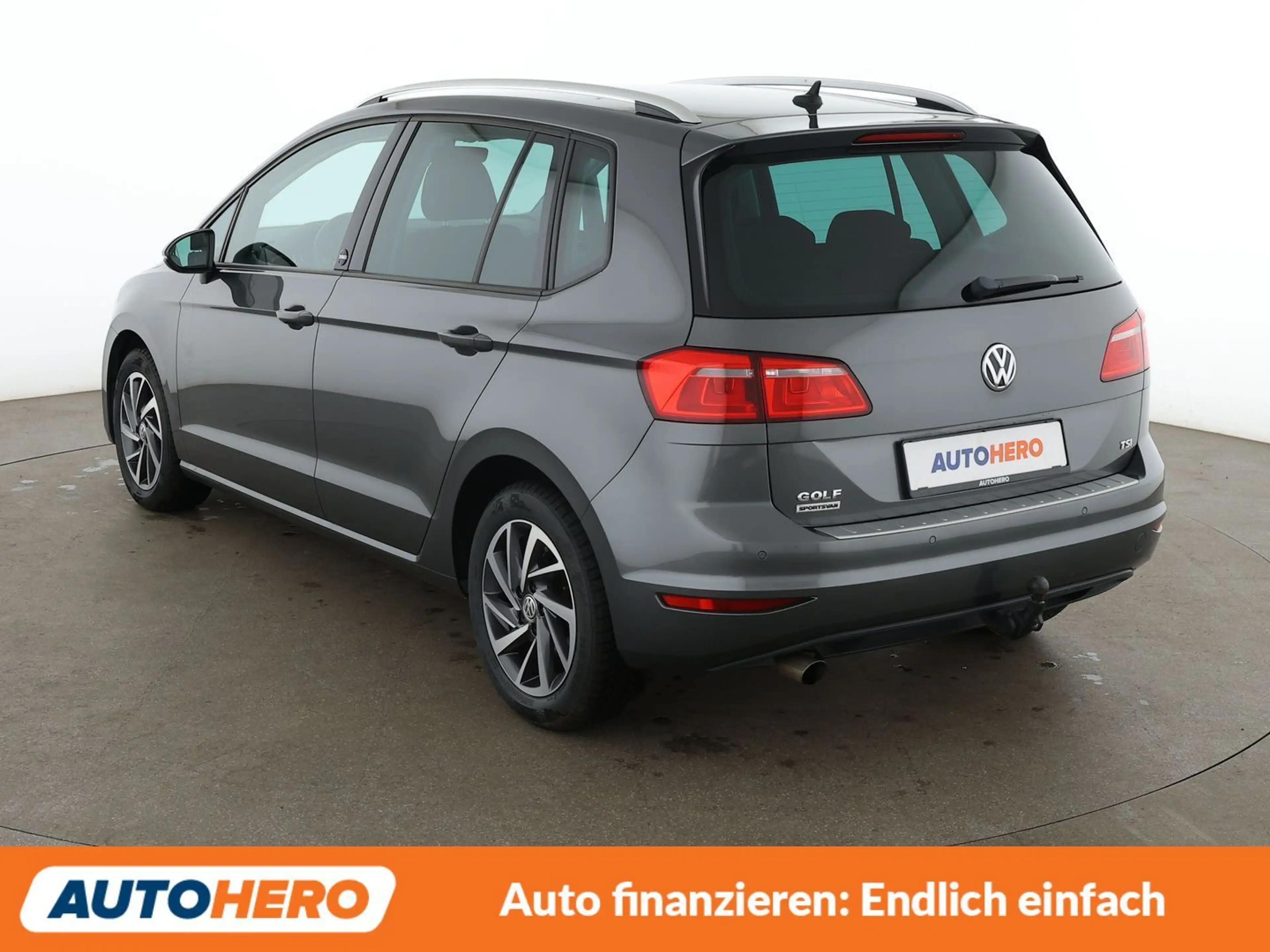 Volkswagen Golf Sportsvan 1.2 TSI Sound BMT Aut.*NAVI*ACC*PDC*SHZ* — photo 4