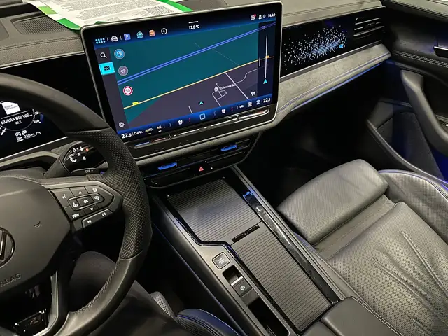 Volkswagen Passat view 22