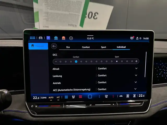 Volkswagen Passat view 28