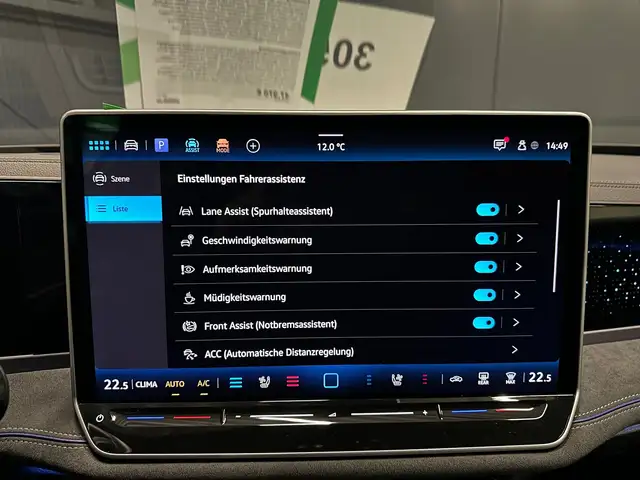 Volkswagen Passat view 25