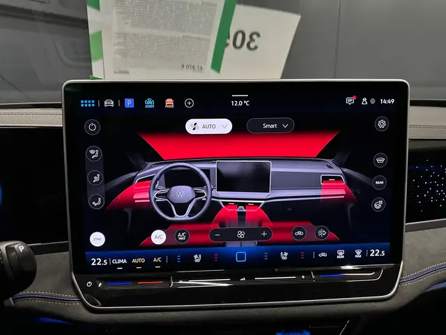 Volkswagen Passat view 23