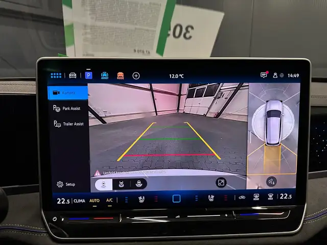 Volkswagen Passat view 24