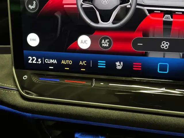 Volkswagen Passat view 10