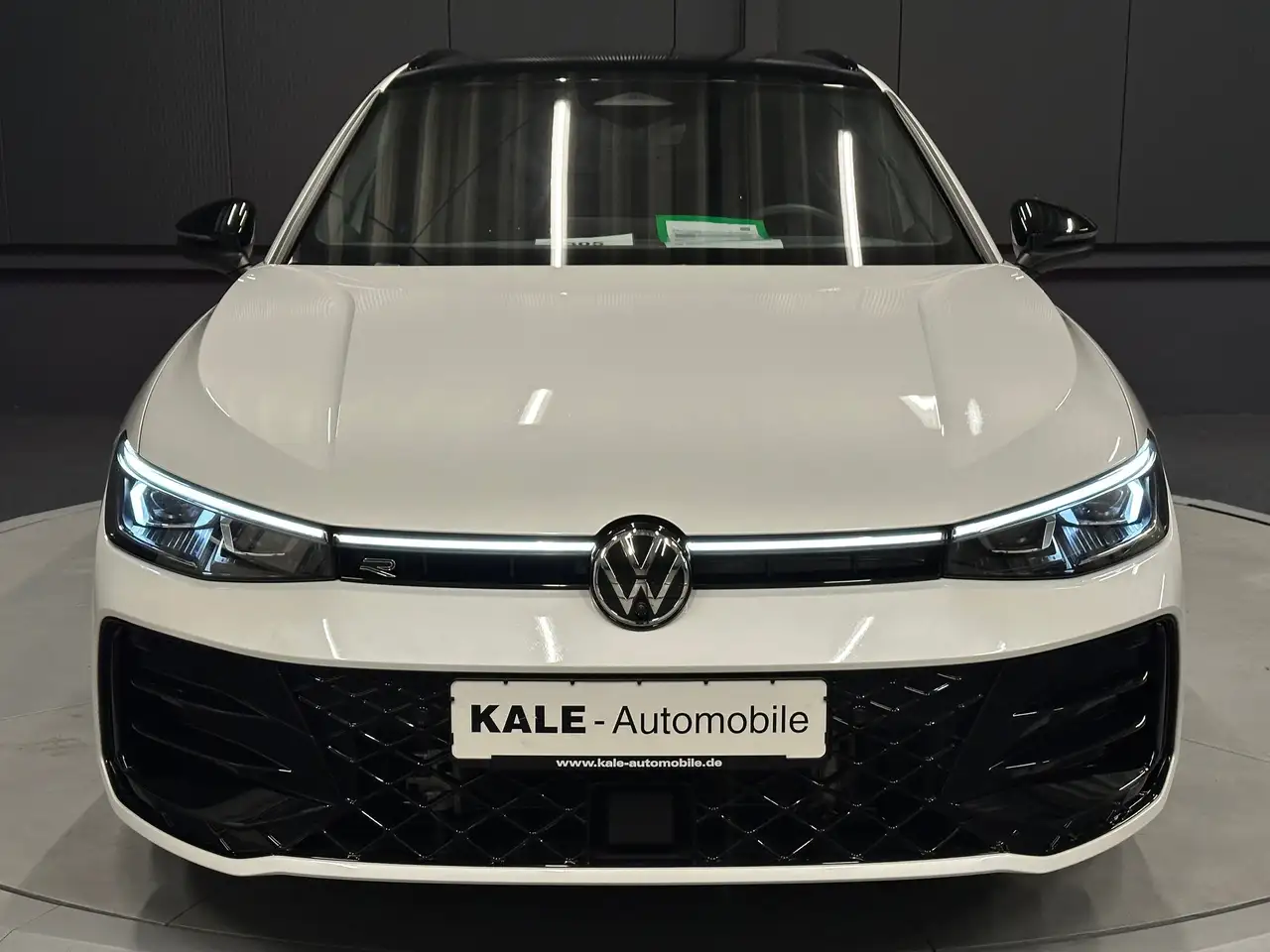 Volkswagen Passat Variant 142 kW 4Motion R-Line/Signature *Dach/Schwarz*AHK* 8