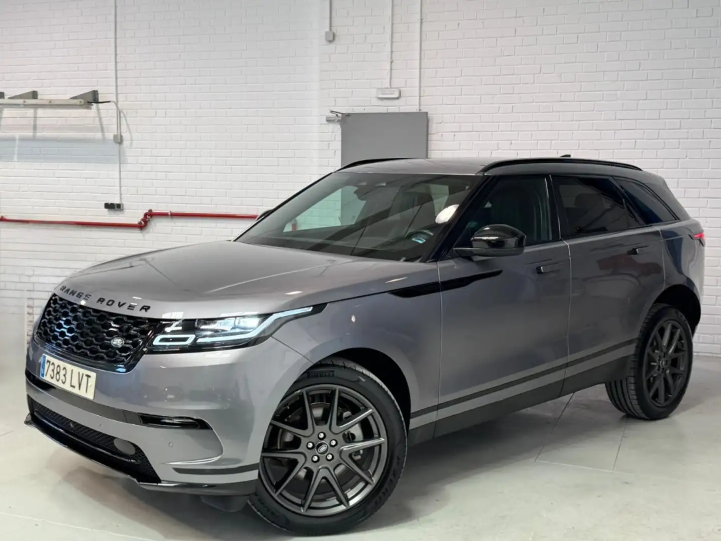 Land Rover Range Rover Velar 2.0D I4 MHEV SE 4WD Aut. 204 Grau - 2