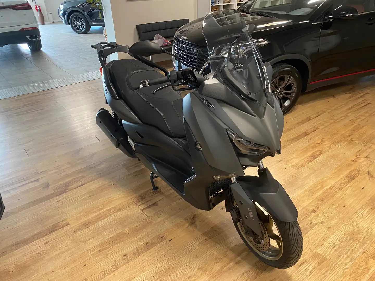 Yamaha X-Max 300 Grigio - 2