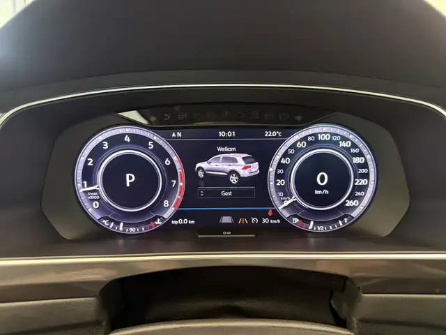 Volkswagen Tiguan view 10