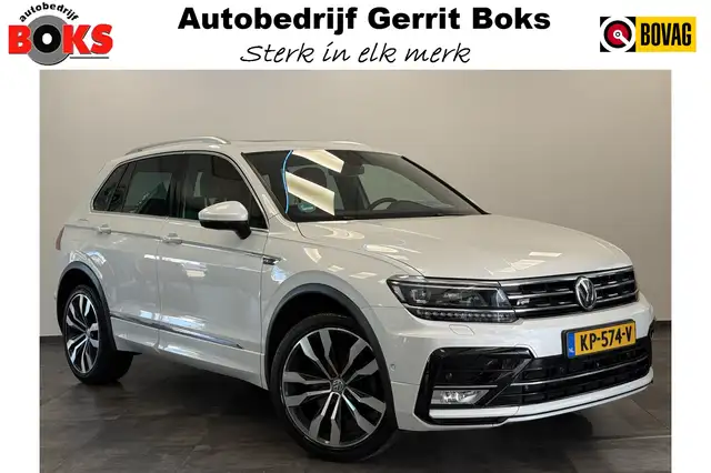2016 Volkswagen Tiguan in White for sale