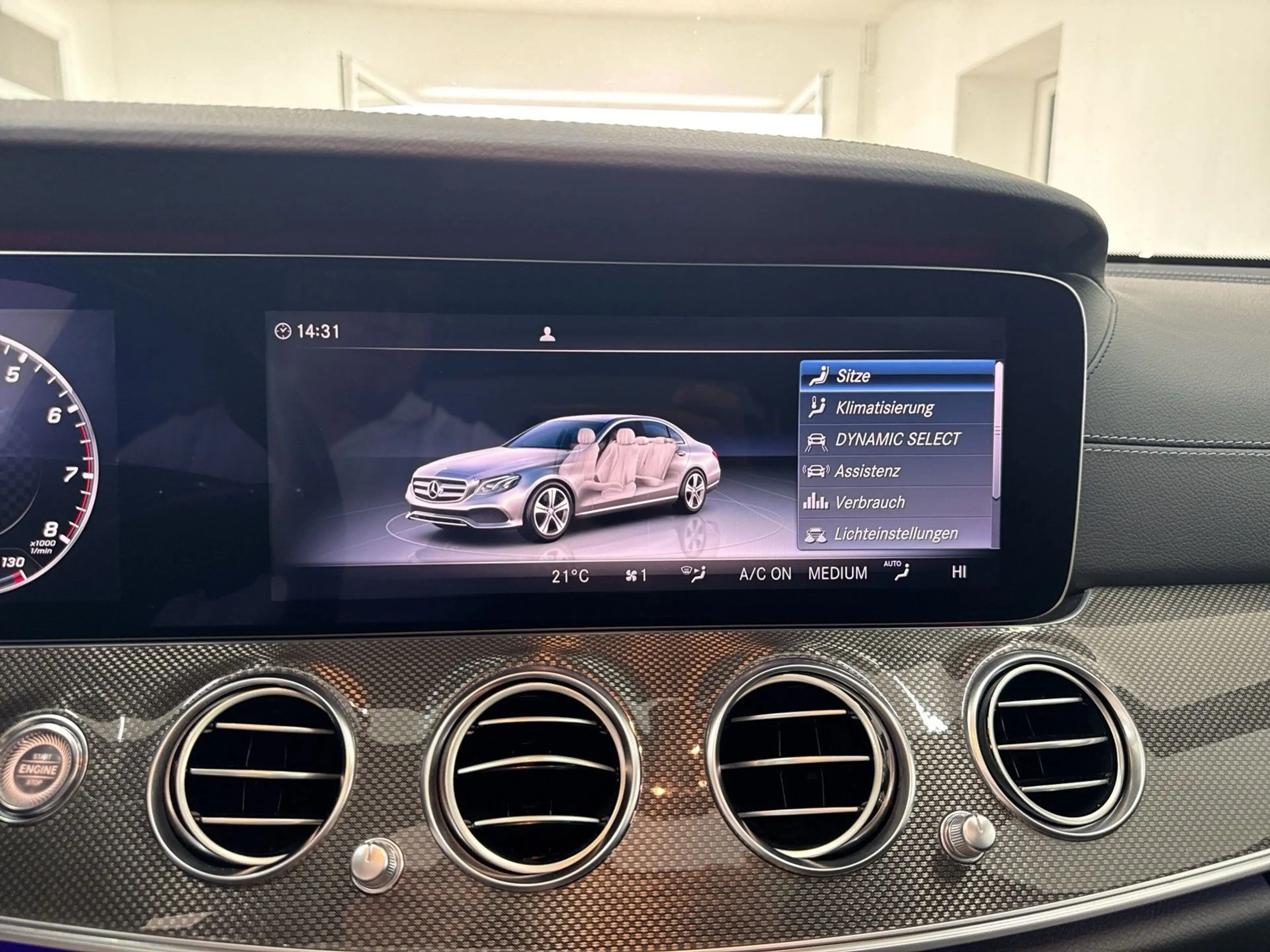 Mercedes-Benz E 43 AMG Lim. *VOLL*HEAD*PANO*SPORT*REMOTE* — photo 13