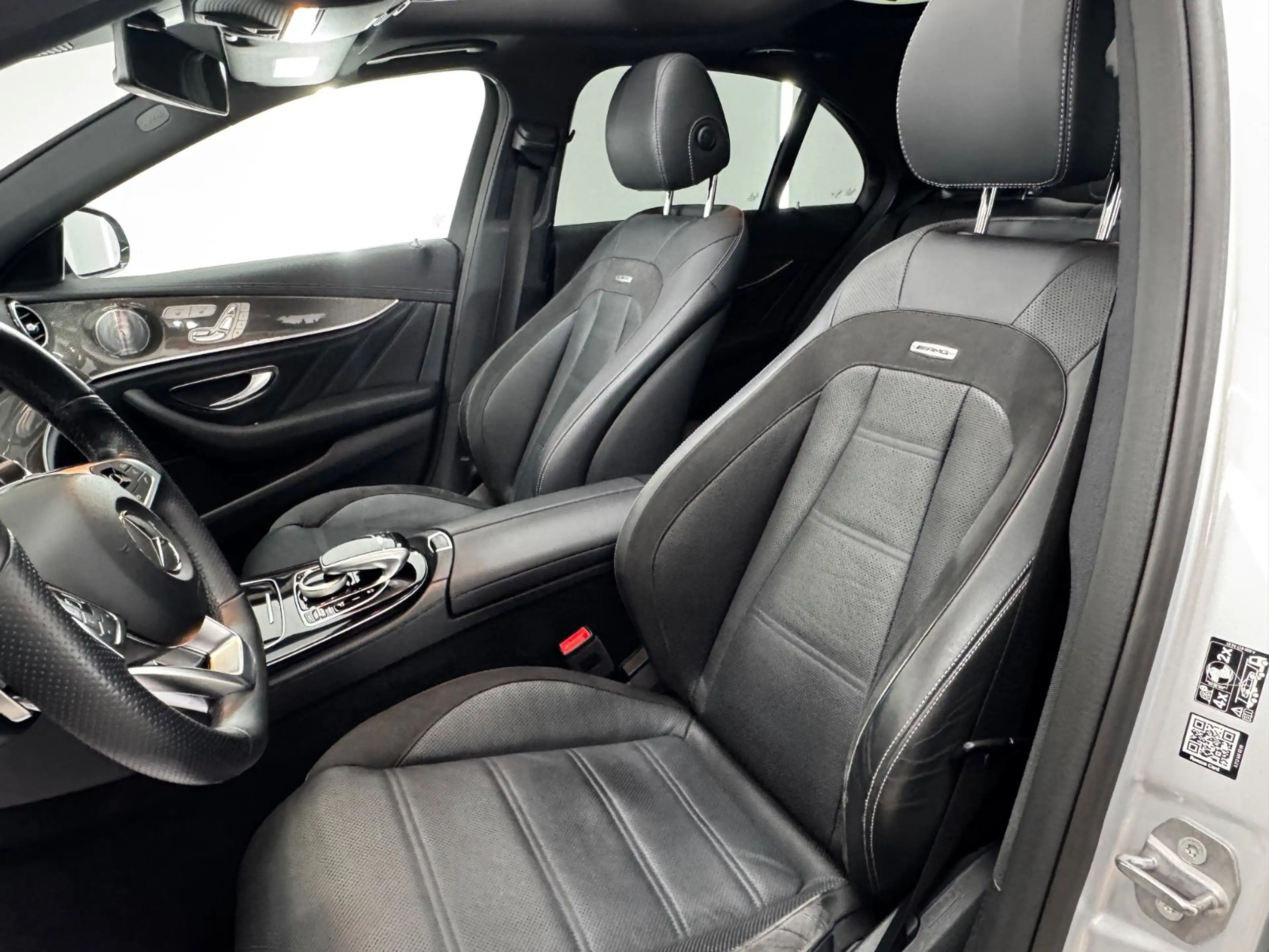 Mercedes-Benz E 43 AMG Lim. *VOLL*HEAD*PANO*SPORT*REMOTE* — photo 15