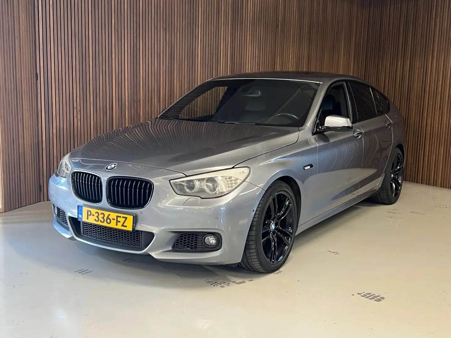 BMW 530 5-serie Gran Turismo 530d High Executive - Individ Gris - 1