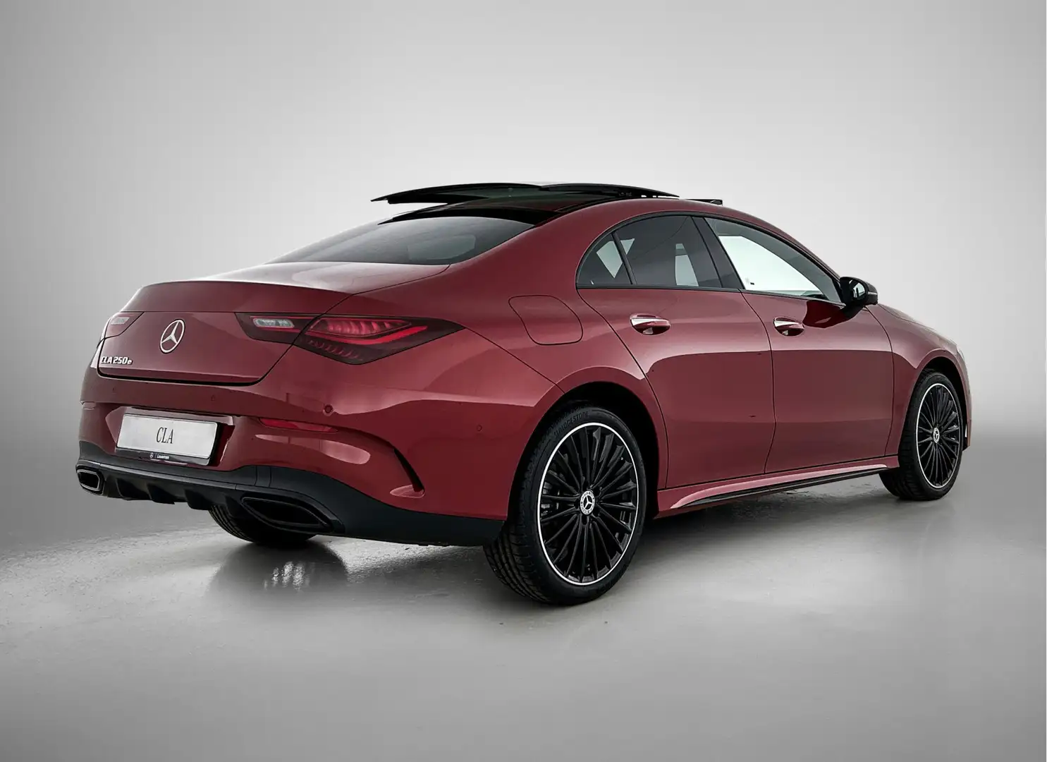 Mercedes-Benz CLA 250 e Business Solution AMG | AMG Line Plus pakket | T Rot - 2