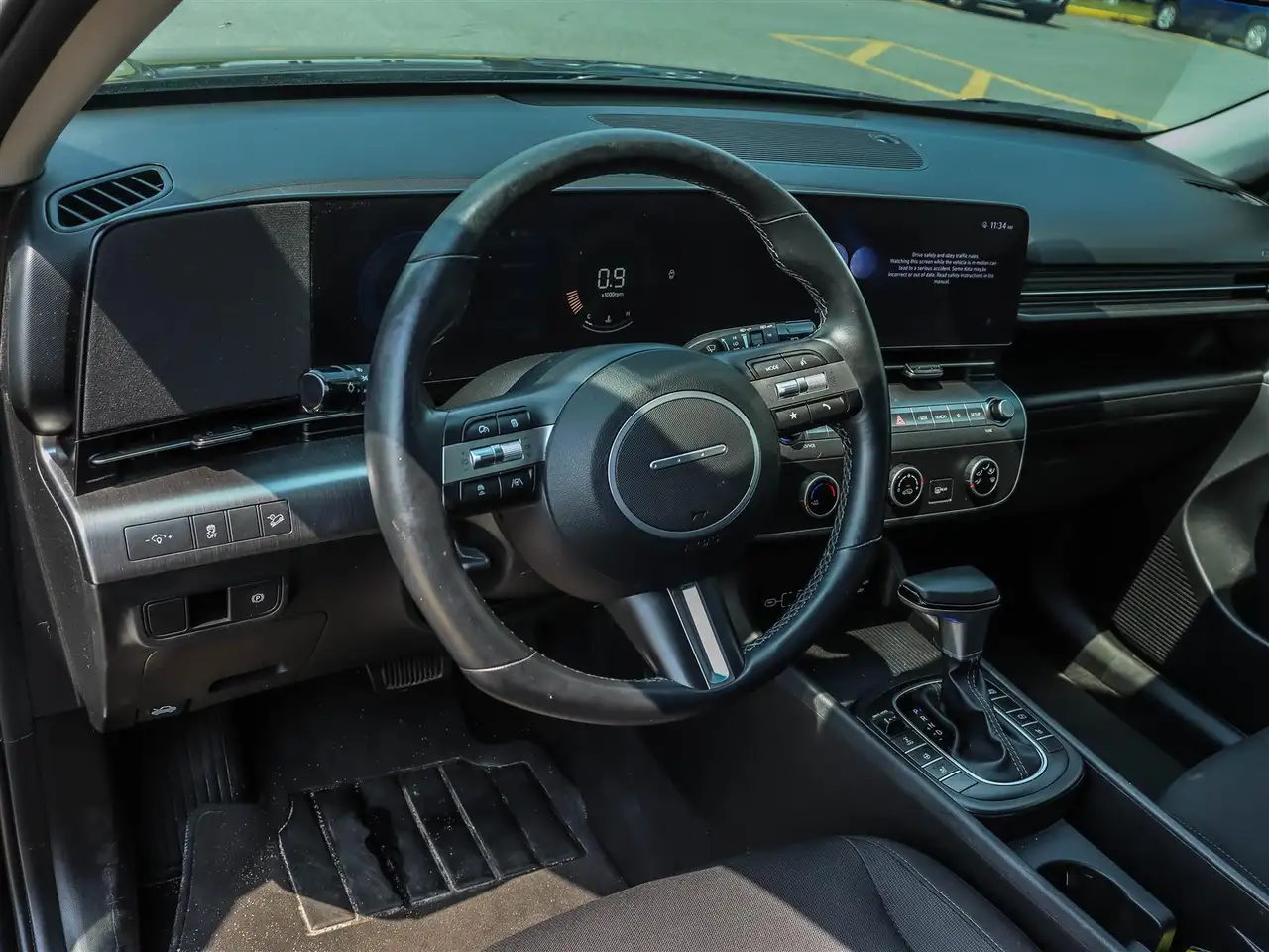 Hyundai KONA снимка Hyundai KONA
