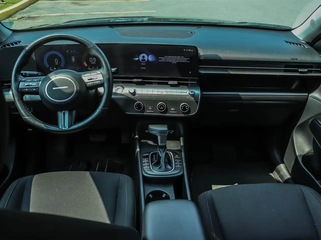 Hyundai KONA снимка Hyundai KONA