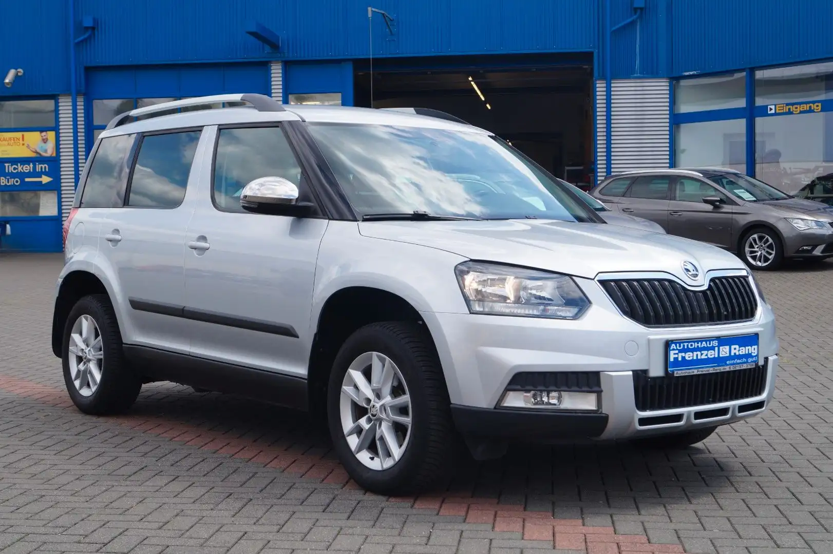 Skoda Yeti *Kamera*Navi*DAB*PDC*AHK*PDC*Bluetooth*SHZ* Argent - 1