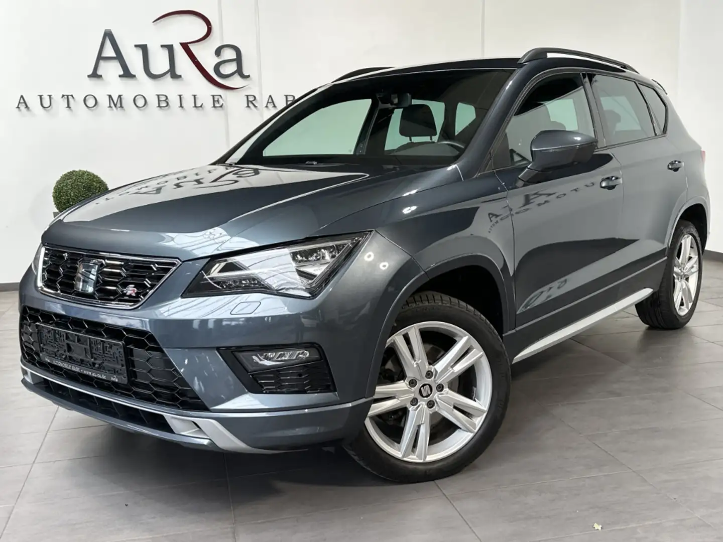 SEAT Ateca 2.0 TDI DSG FR NAV+LED+AHK+ACC+CARPLAY+KAM Grau - 2