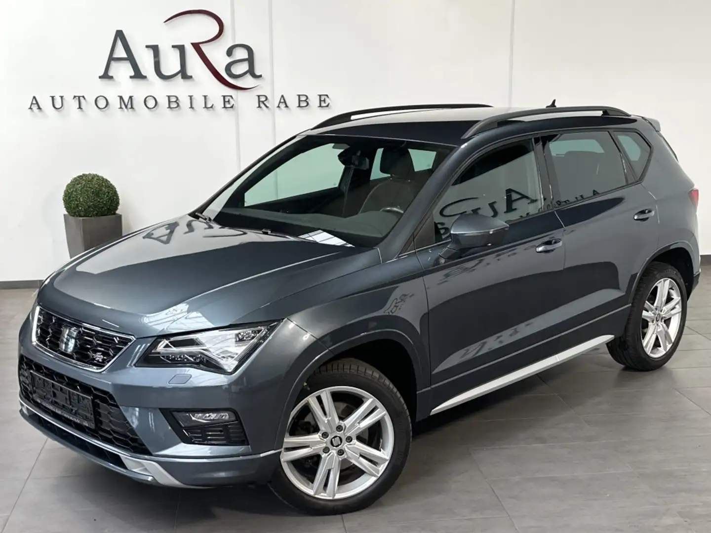 SEAT Ateca 2.0 TDI DSG FR NAV+LED+AHK+ACC+CARPLAY+KAM Grau - 1