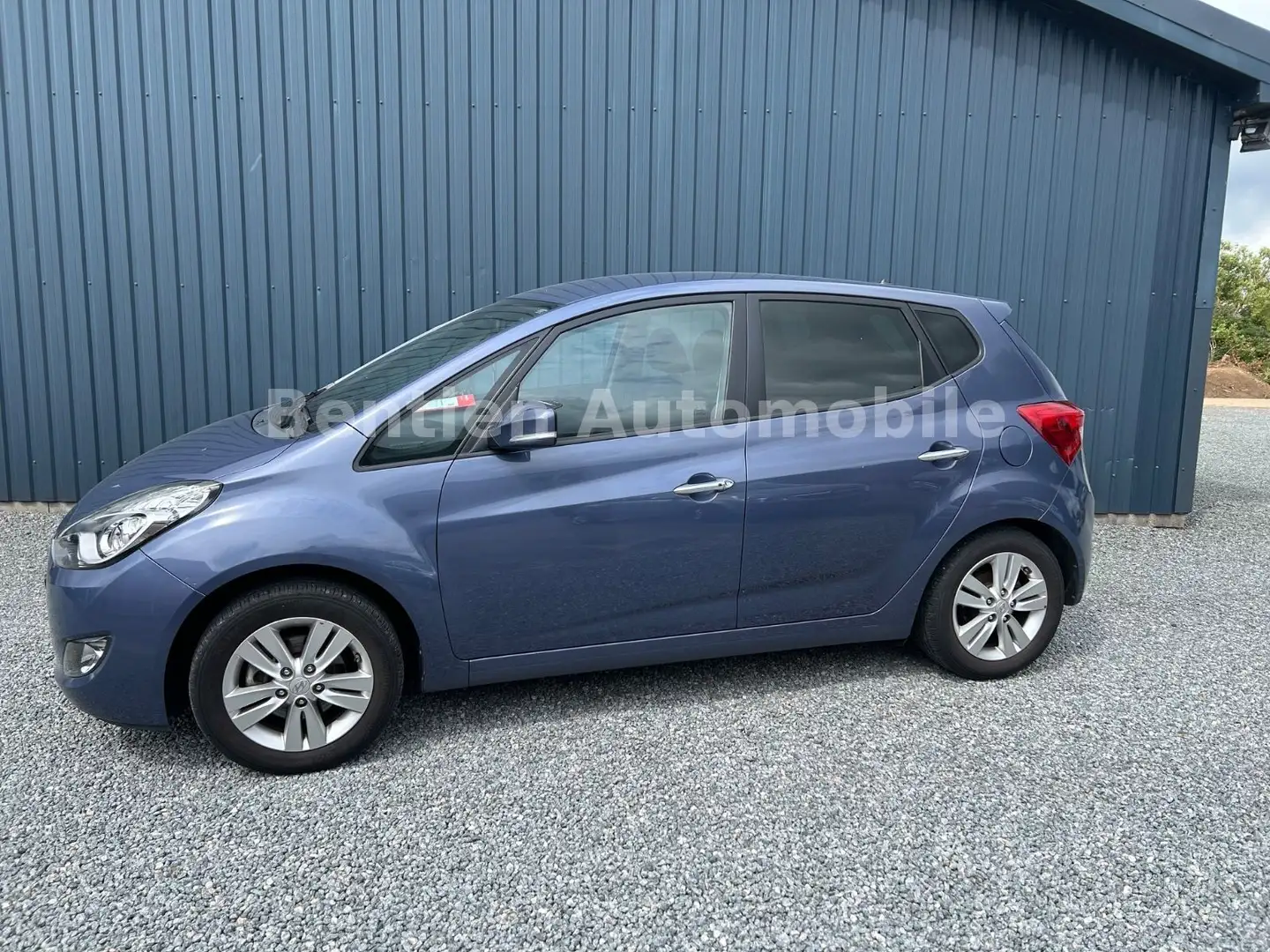 Hyundai iX20 Trend, Klimaauto., SHZ,Navi,ALU,USB Bleu - 1