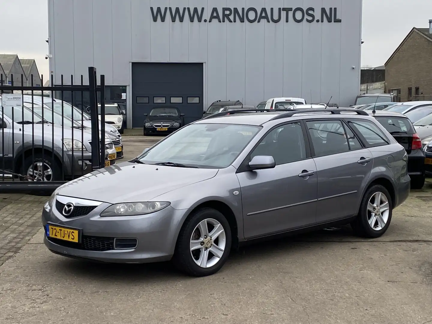 Mazda 6 Sportbreak 1.8i Touring 120 PK, APK TOT 10-01-26, Grijs - 1