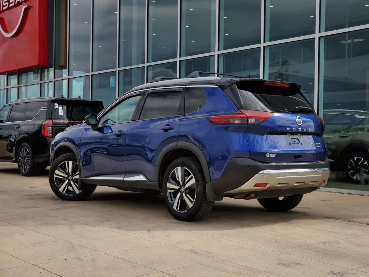 Nissan Rogue снимка Nissan Rogue