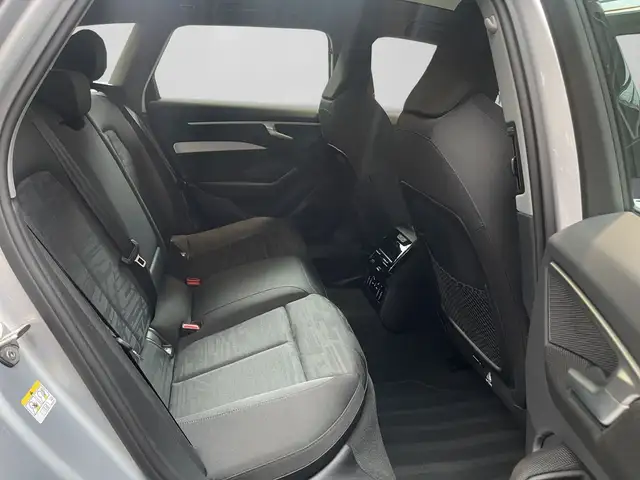Audi A6 view 6