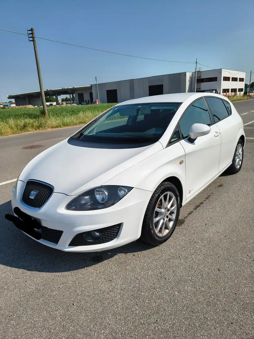 SEAT Leon Leon II 2005 1.6 tdi cr Reference Ecomotive Bianco - 2