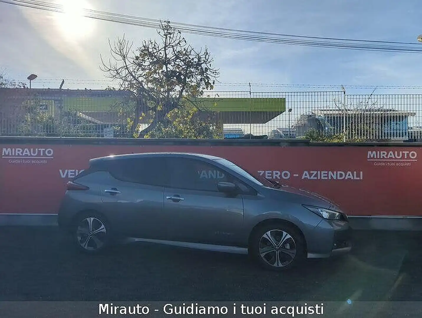 Nissan Leaf N-Connecta 40 kWh Серый - 1